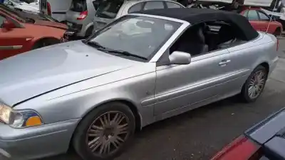 Здавання транспортного засобу volvo c70 cabriolet b5204t року 1999 потужний 