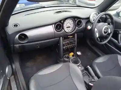 Здавання транспортного засобу mini cabrio (r52) w10b року 2004 потужний 
