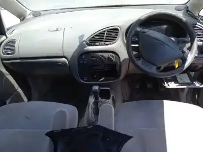 Sloopvoertuig ford galaxy (vx) ahu van het jaar 1995 aangedreven 