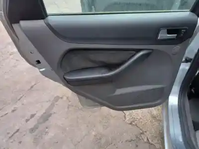 Здавання транспортного засобу ford focus c-max (cap) g6da року 2004 потужний 