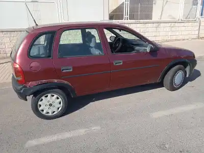 Vehículo de desguace OPEL CORSA B Viva del año 1993 con motor 