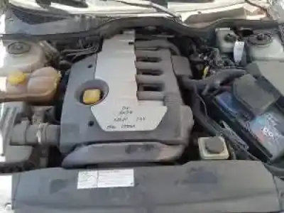 Sloopvoertuig opel omega 2.5 d -x25dt van het jaar 2000 aangedreven 