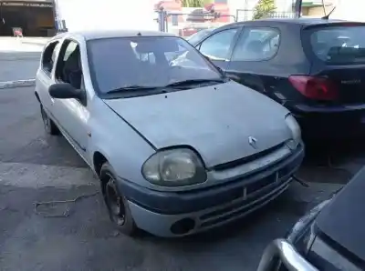 Здавання транспортного засобу renault clio ii fase i (b/cbo) f8q630 року 1998 потужний 