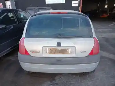 Здавання транспортного засобу renault clio ii fase i (b/cbo) f8q630 року 1998 потужний 