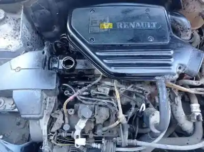 Здавання транспортного засобу renault clio ii fase i (b/cbo) f8q630 року 1998 потужний 