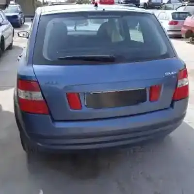 Sloopvoertuig fiat stilo (192) g/ 182b6000 van het jaar 2001 aangedreven 