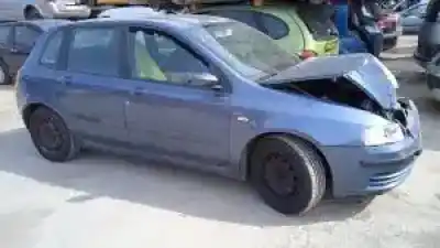 Sloopvoertuig fiat stilo (192) g/ 182b6000 van het jaar 2001 aangedreven 