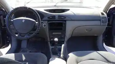 Здавання транспортного засобу renault laguna ii (bg0) f9q670 року 2001 потужний  Здавання транспортного засобу renault laguna ii (bg0) f9q670 року 2001 потужний