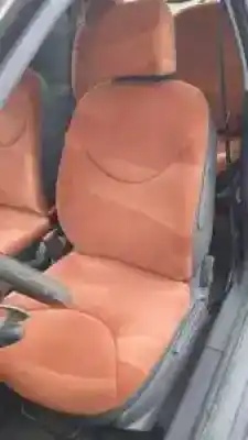 Veículo de Sucata citroen c2 (jm_) 1.6 do ano 2003 alimentado 