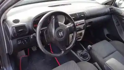 Здавання транспортного засобу seat leon (1m1) g-bcb року 1999 потужний 