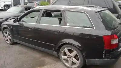 Veículo de Sucata audi a4 avant (8e) ake do ano 2001 alimentado 