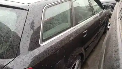 Veículo de Sucata audi a4 avant (8e) ake do ano 2001 alimentado 