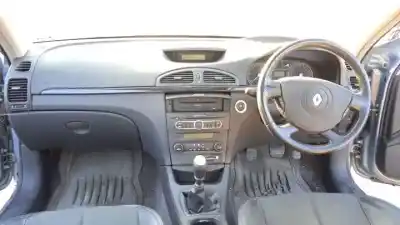 Здавання транспортного засобу renault laguna ii (bg0) f9q750 року 2001 потужний 