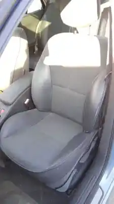 Здавання транспортного засобу renault laguna ii (bg0) f9q750 року 2001 потужний 