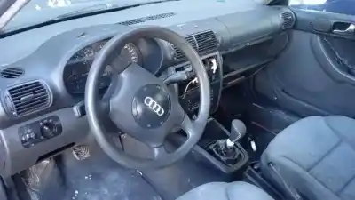 Здавання транспортного засобу audi a3 (8l) aeh року 1996 потужний 