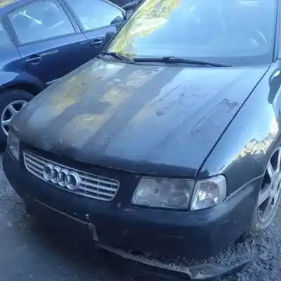 Здавання транспортного засобу audi a3 (8l) aeh року 1996 потужний 