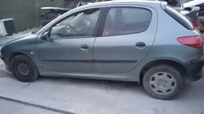 Veicolo di demolizione peugeot                                            206 berlina                                                                                                                                                                                                                                                xr                                                                                                                                                                                                                                                         dell'anno 2000 alimentato kfw