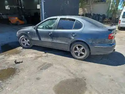 Veículo de Sucata seat                                               toledo (1m2)                                                                                                                                                                                                                                               signo                                                                                                                                                                                                                                                      do ano 2001 alimentado ahf