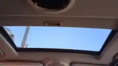 Sloopvoertuig mercedes-benz clase e (w211) familiar 112954 van het jaar 2003 aangedreven 