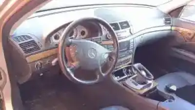 Sloopvoertuig mercedes-benz clase e (w211) familiar 112954 van het jaar 2003 aangedreven 