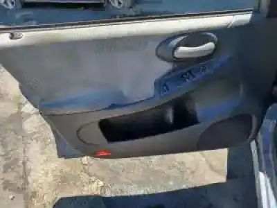 Veículo de Sucata fiat stilo (192) 192a1000 do ano 2001 alimentado 