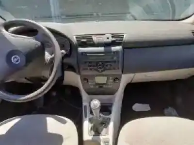 Veículo de Sucata fiat stilo (192) 192a1000 do ano 2001 alimentado 