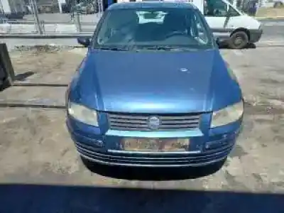 Veicolo di demolizione FIAT STILO (192) 192A1000 dell'anno 2001 alimentato 
