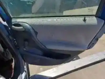 Veículo de Sucata fiat stilo (192) 192a1000 do ano 2001 alimentado 