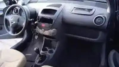 Veículo de Sucata peugeot 107 cfa do ano 2005 alimentado 