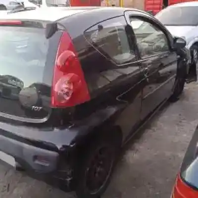 Veículo de Sucata peugeot 107 cfa do ano 2005 alimentado 