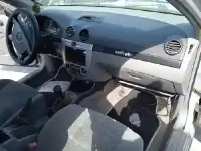 Sloopvoertuig daewoo lacetti f16d3 van het jaar 2004 aangedreven 