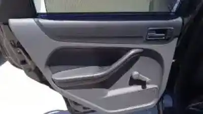 Veicolo di demolizione ford focus berlina (cap) d/kkda dell'anno 2006 alimentato 