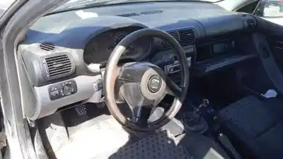 Здавання транспортного засобу seat leon (1m1) g-bcb року 1999 потужний 