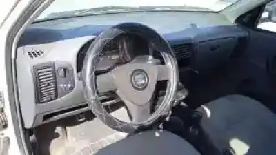 Véhicule à la ferraille seat inca (6k9) aud de l'année 1995 alimenté 