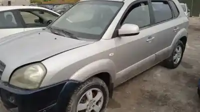 Scrapping Vehicle hyundai tucson (jm) d4ea-v of the year 2005 powered 