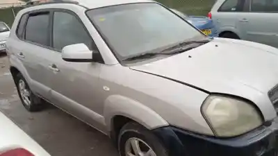 Scrapping Vehicle hyundai tucson (jm) d4ea-v of the year 2005 powered 