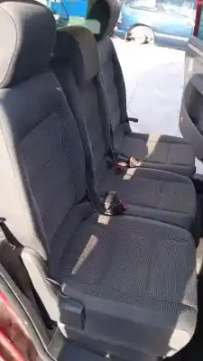 Véhicule à la ferraille volkswagen touran (1t1) bkd de l'année 2003 alimenté 