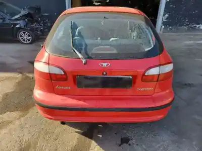 Veicolo di demolizione daewoo lanos 1.5 g a15sms-g dell'anno 1997 alimentato 