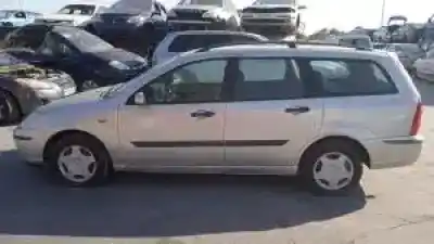 Veicolo di demolizione ford focus turnier (cak) ffda dell'anno 1998 alimentato 