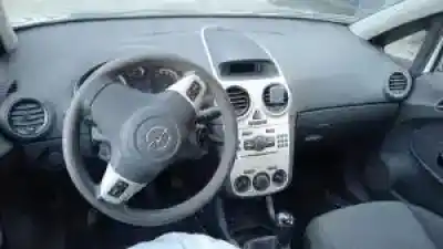 Veículo de Sucata opel corsa d d-z13dtj do ano 2006 alimentado 