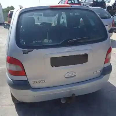 Scrapping Vehicle renault scenic (ja..) f9q744 of the year 2001 powered 