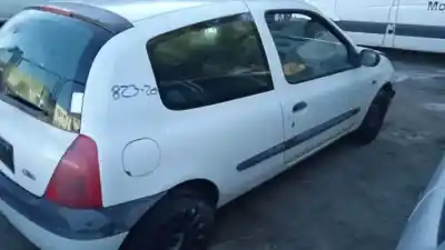 Здавання транспортного засобу renault clio ii fase i (b/cbo) d7f720 року 1998 потужний 