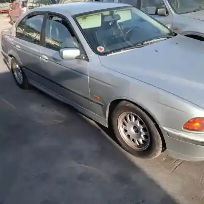 Sloopvoertuig bmw                                                serie 5 berlina (e39)                                                                                                                                                                                                                                      m51                                                                                                                                                                                                                                                        van het jaar 1995 aangedreven 