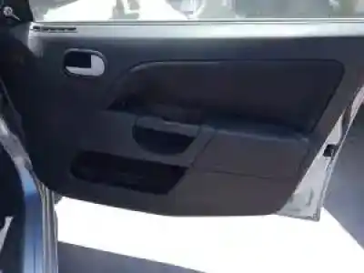 Veicolo di demolizione ford fiesta (cbk) hhja dell'anno 2004 alimentato 