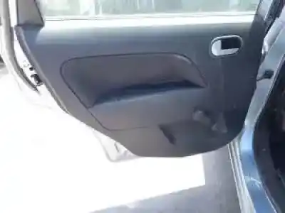 Veicolo di demolizione ford fiesta (cbk) hhja dell'anno 2004 alimentato 