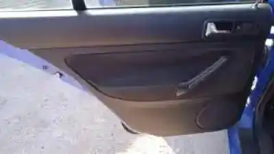 Veicolo di demolizione volkswagen golf iv berlina (1j1) d-ahf dell'anno 1997 alimentato 