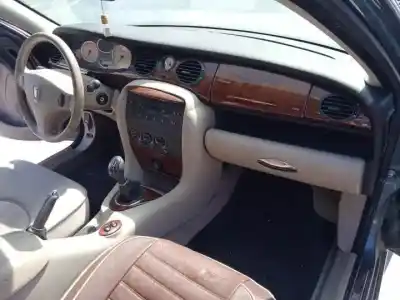 Здавання транспортного засобу mg rover rover 75 (j/rj) d-204d2 року 2003 потужний 