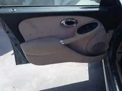 Здавання транспортного засобу mg rover rover 75 (j/rj) d-204d2 року 2003 потужний 