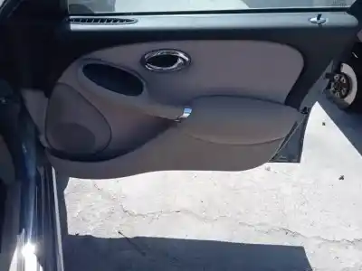 Здавання транспортного засобу mg rover rover 75 (j/rj) d-204d2 року 2003 потужний 