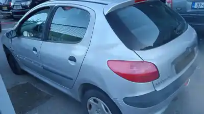 Veículo de Sucata peugeot                                            206 berlina                                                                                                                                                                                                                                                xs                                                                                                                                                                                                                                                         do ano 1998 alimentado nfz